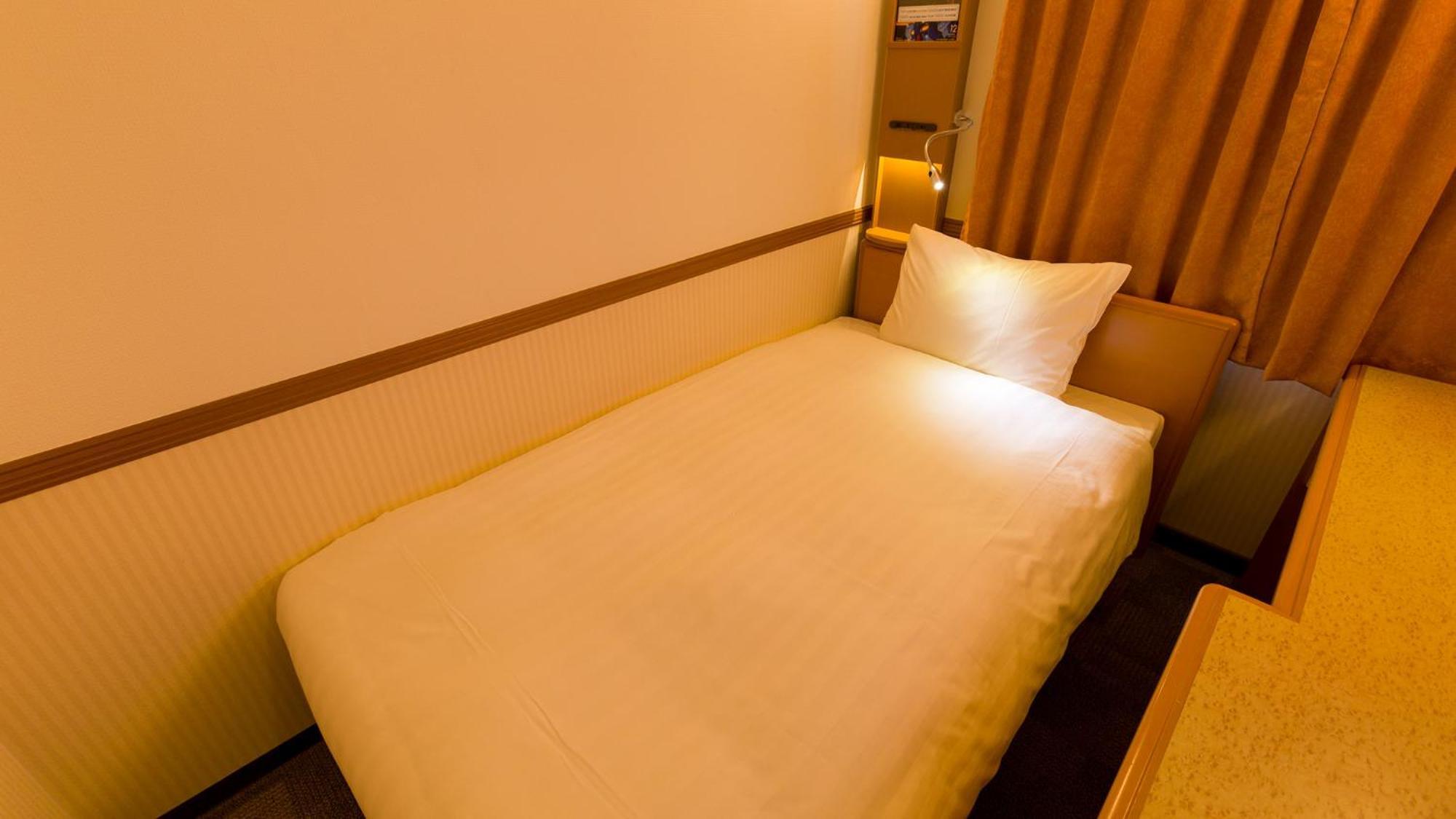 Toyoko Inn Tokyo Shinagawa Aomono-Yokocho-Eki Δωμάτιο φωτογραφία